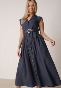 Born2be - Granatowa Koszulowa Sukienka Bez Rękawów z Wiskozy i Bawełny z Paskiem Suranon. Okazja: na co dzień. Kolor: niebieski. Materiał: wiskoza, bawełna. Długość rękawa: bez rękawów. Sezon: wiosna, lato. Typ sukienki: koszulowe. Styl: casual, elegancki, klasyczny #5