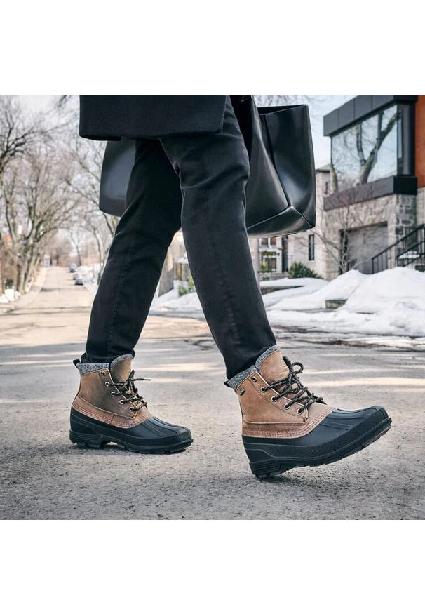 Buty zimowe Kamik Lawrence M. Kolor: brązowy. Sezon: zima
