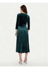Tatuum Sukienka codzienna Anikami T2424.193B Zielony Regular Fit. Okazja: na co dzień. Kolor: zielony. Materiał: syntetyk. Typ sukienki: proste. Styl: casual
