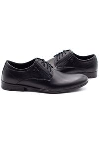 KOMODO Wizytowe buty męskie 850 czarny mat czarne. Okazja: na co dzień. Kolor: czarny. Styl: wizytowy #7