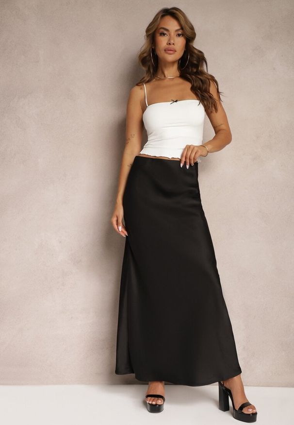 Renee - Czarna Satynowa Spódnica Maxi High Waist Formia. Stan: podwyższony. Kolor: czarny. Materiał: satyna