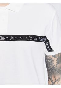 Calvin Klein Jeans Polo J30J322856 Biały Regular Fit. Typ kołnierza: polo. Kolor: biały. Materiał: bawełna #2