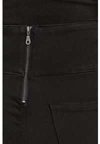 Pieces Spodnie damskie kolor czarny dopasowane high waist. Stan: podwyższony. Kolor: czarny. Materiał: dzianina #4