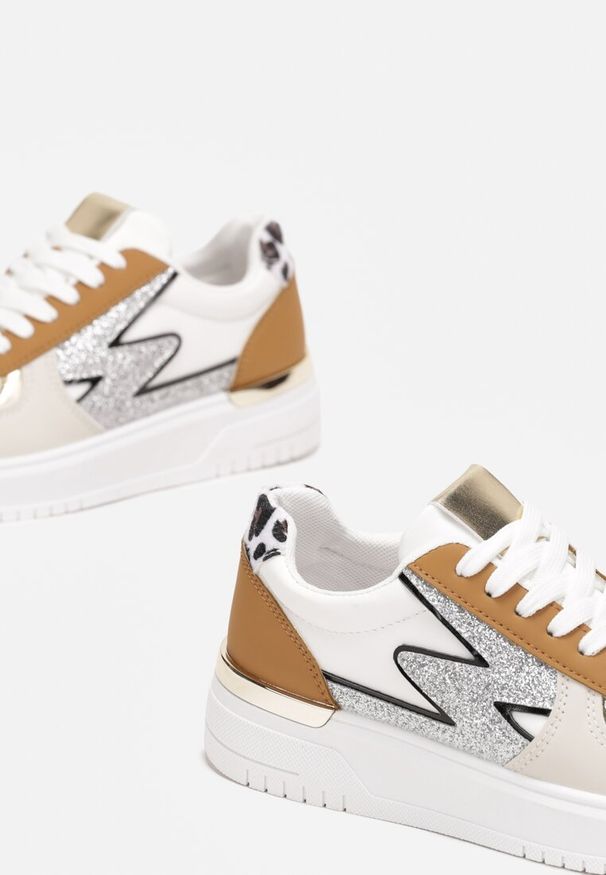 Born2be - Biało-Brązowe Sznurowane Sneakersy na Płaskiej Podeszwie z Metaliczną i Brokatową Wstawką Mebassa. Wysokość cholewki: przed kostkę. Kolor: brązowy. Szerokość cholewki: normalna. Obcas: na płaskiej podeszwie