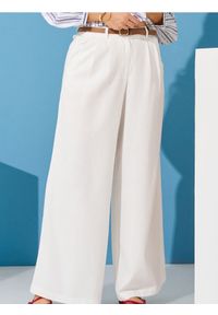 Sinsay - Spodnie wide leg z domieszką lnu - kremowy. Kolor: kremowy. Materiał: len #1