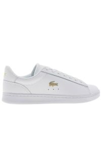 Buty Lacoste Carnaby Set 224 1 SFA 748SFA0012-216 - białe. Okazja: na co dzień. Zapięcie: sznurówki. Kolor: biały. Materiał: skóra, guma. Wzór: aplikacja. Obcas: na płaskiej podeszwie. Sport: turystyka piesza