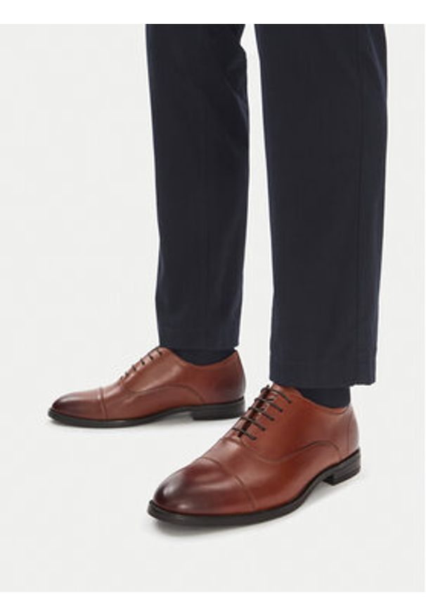 Lasocki Półbuty CEO-ROYAL2-01 MI08 Brązowy. Kolor: brązowy. Materiał: skóra