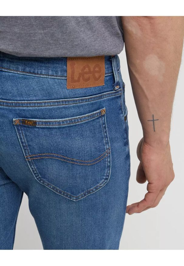 Lee - LEE MESKIE SPODNIE JEANSOWE JEANSY RIDER SOLSTICE L701AKA40