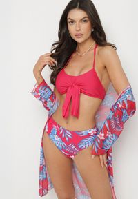 Born2be - Czerwone Bikini Wiązany Biustonosz i Majtki Figi z Dodatkową Narzutką z Siateczki Zareliah. Kolor: czerwony. Materiał: len. Wzór: aplikacja #1