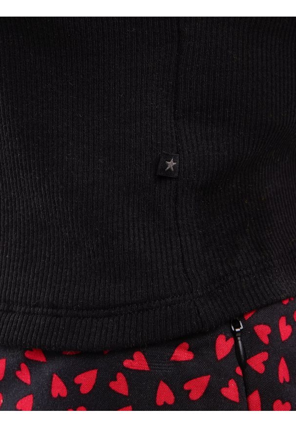 Big-Star - Top damski w prążek czarny Serecona 906. Kolor: czarny. Materiał: dzianina, jeans. Długość rękawa: na ramiączkach. Wzór: prążki. Styl: retro, elegancki