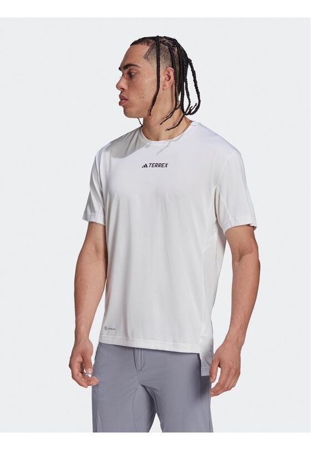 Adidas - adidas T-Shirt Terrex Multi T-Shirt HM4047 Biały Regular Fit. Kolor: biały. Materiał: syntetyk