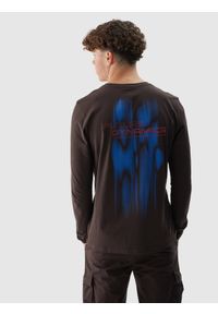 4f - 4F Longsleeve regular męski - brązowy XL. Okazja: na co dzień. Kolor: brązowy. Materiał: dzianina, bawełna, jersey. Długość rękawa: długi rękaw. Długość: długie. Wzór: gładki, nadruk, ze splotem, napisy. Styl: klasyczny, sportowy, casual