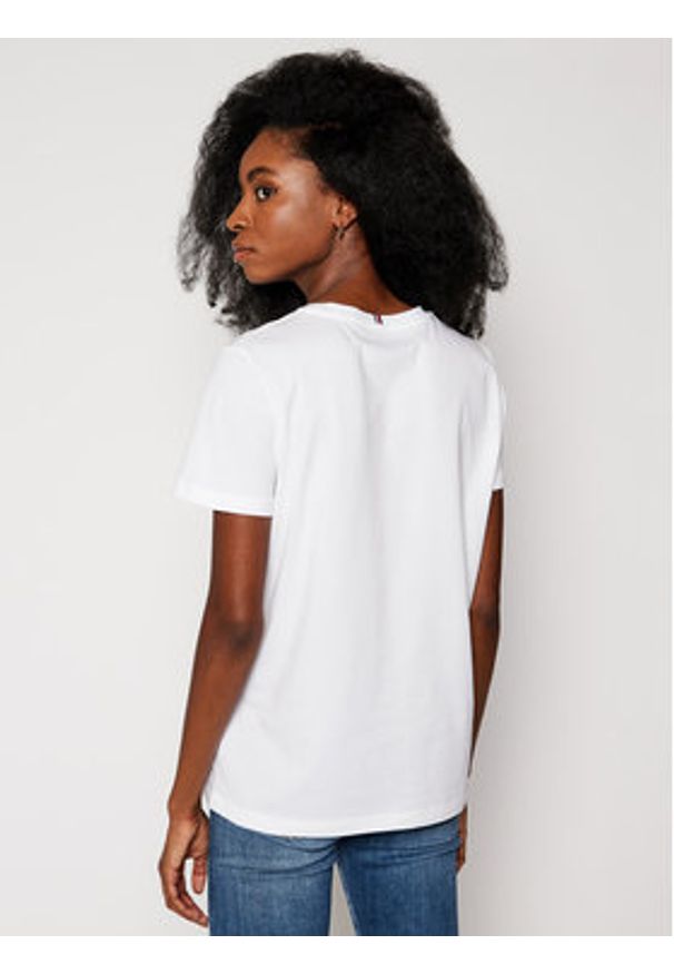 TOMMY HILFIGER - Tommy Hilfiger T-Shirt Heritage Crew Neck Graphic Tee WW0WW24967 Biały Regular Fit. Kolor: biały. Materiał: bawełna
