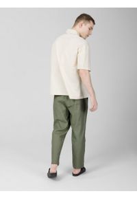 outhorn - Spodnie tkaninowe z lnem męskie - khaki. Kolor: brązowy. Materiał: tkanina, len #3