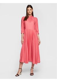 Closet London Sukienka codzienna D8163 Różowy Regular Fit. Okazja: na co dzień. Kolor: różowy. Materiał: syntetyk. Typ sukienki: proste. Styl: casual