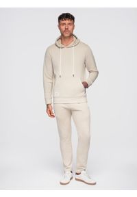 Ombre Clothing - Komplet dresowy męski set bluza z kapturem + spodnie regular fit - beżowy V1 - Rozmiar: L. Okazja: na co dzień, na spacer. Typ kołnierza: kaptur. Kolor: beżowy. Materiał: dresówka. Wzór: aplikacja. Styl: casual, sportowy