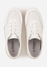 Born2be - Białe Perforowane Sneakersy z Zamszu Naturalnego ze Skórzaną Wkładką Mezlea. Okazja: na co dzień, do pracy. Kolor: biały. Materiał: skóra, zamsz #6