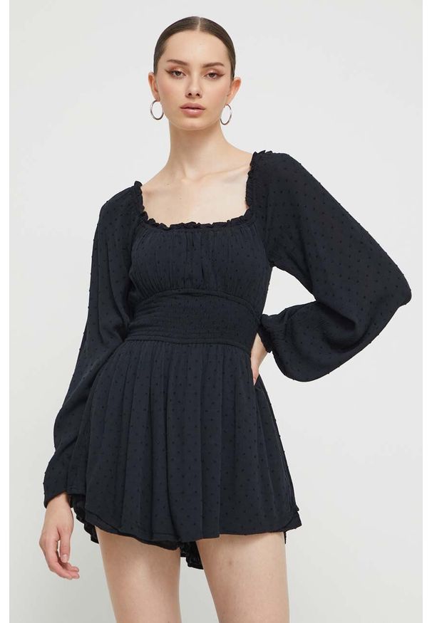 Hollister Co. kombinezon kolor czarny. Kolor: czarny. Materiał: tkanina