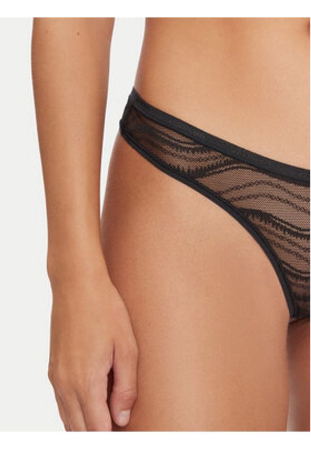Calvin Klein Underwear Komplet stringów Thong 3Pk 000QD5216E Kolorowy. Materiał: syntetyk. Wzór: kolorowy