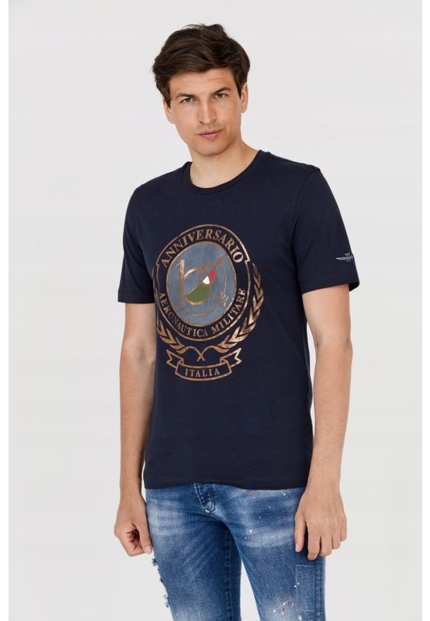 Aeronautica Militare - AERONAUTICA MILITARE Granatowy t-shirt męski. Kolor: niebieski. Długość rękawa: krótki rękaw. Długość: krótkie