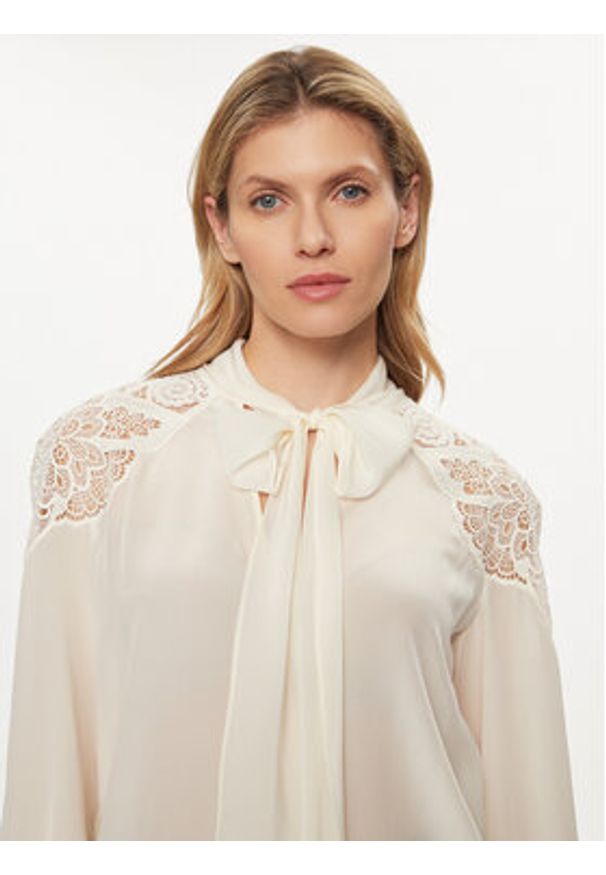 Luisa Spagnoli Bluzka Buona 540787 Écru Regular Fit. Materiał: jedwab