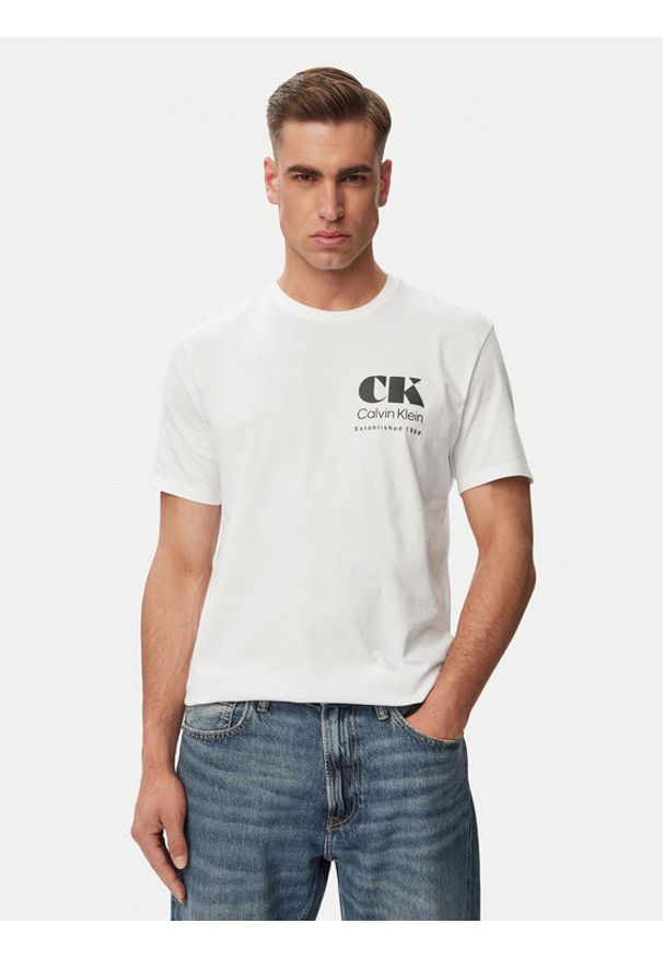 Calvin Klein Jeans T-Shirt Resort Graphic LV04RG802G Biały Regular Fit. Kolor: biały. Materiał: bawełna