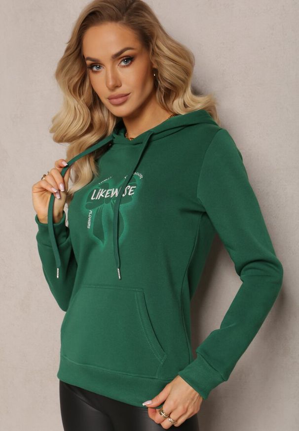 Renee - Zielona Bluza Wykończona Polarem z Nadrukiem i Kapturem Nimba. Kolor: zielony. Materiał: polar. Wzór: nadruk