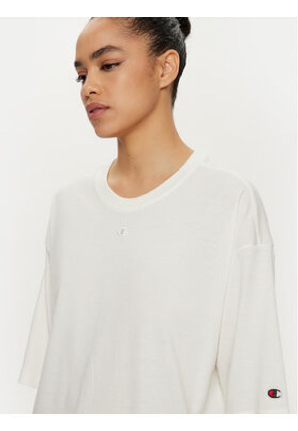 Champion T-Shirt 117537 Écru Loose Fit. Materiał: bawełna