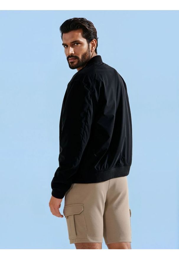 Sinsay - Szorty cargo - beżowy. Kolor: beżowy