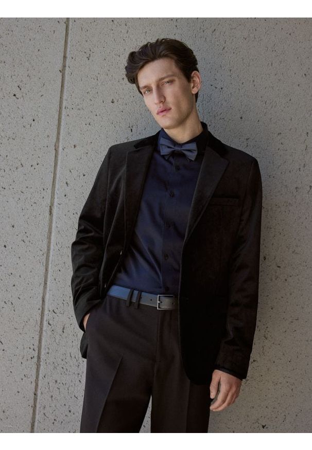 Reserved - Marynarka slim fit - czarny. Kolor: czarny. Materiał: tkanina