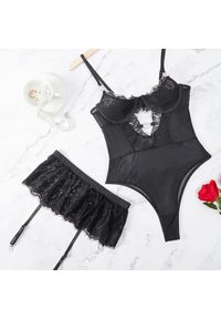 Intica - Body z koronką idealne na specjalne okazje Youngmi. Kolor: czarny. Materiał: koronka. Wzór: koronka