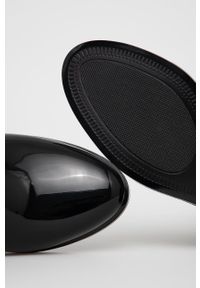 Love Moschino Kalosze damskie kolor czarny. Nosek buta: okrągły. Kolor: czarny. Materiał: materiał, guma. Wzór: gładki #4
