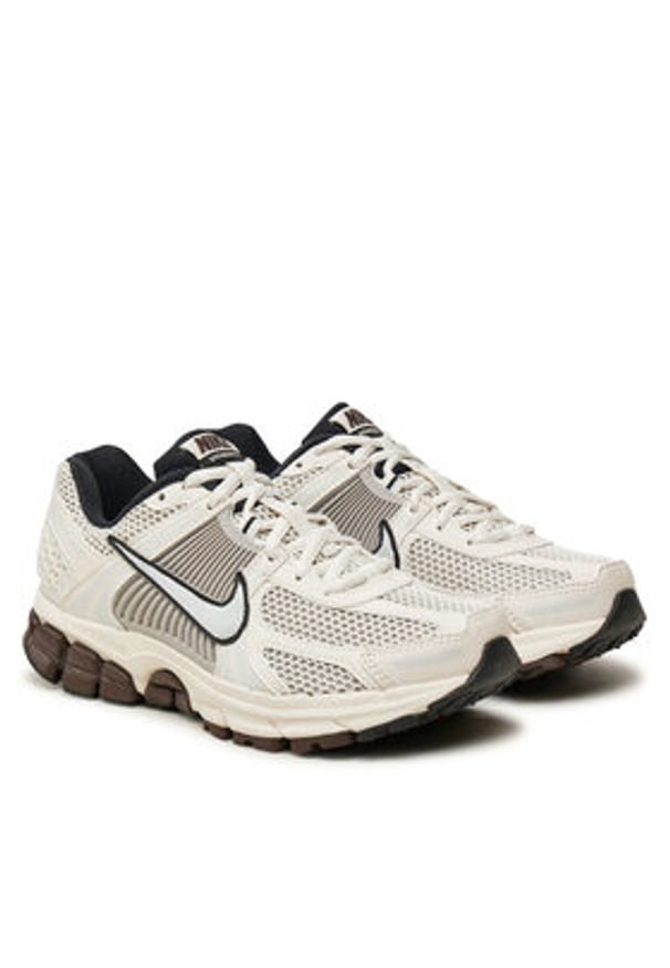 Nike Sneakersy Zoom Vomero 5 FJ2028 001 Écru. Kolor: kremowy. Materiał: materiał. Model: Nike Zoom