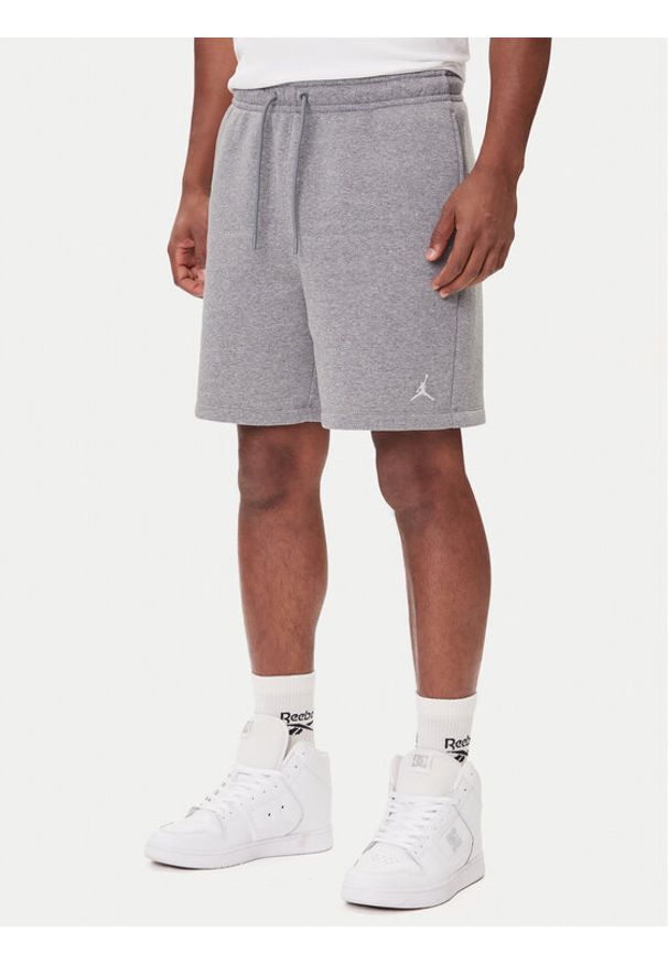 Nike Szorty sportowe FV7285 091 Szary Regular Fit. Kolor: szary. Materiał: bawełna. Styl: sportowy