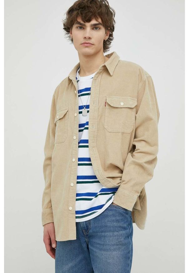 Levi's® - Levi's koszula sztruksowa męska kolor beżowy relaxed z kołnierzykiem klasycznym. Okazja: na spotkanie biznesowe. Typ kołnierza: kołnierzyk klasyczny. Kolor: beżowy. Materiał: sztruks. Wzór: gładki. Styl: klasyczny