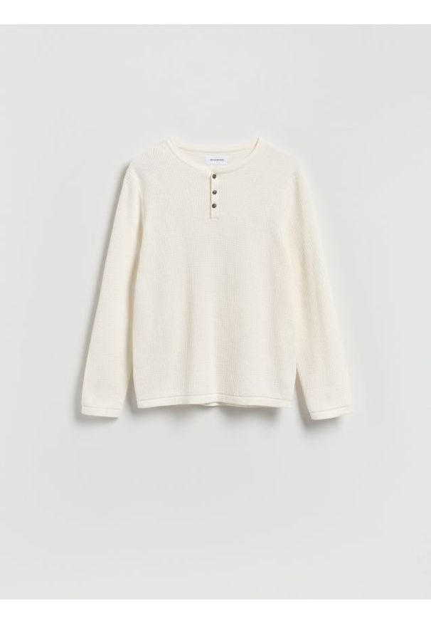Reserved - Strukturalny sweter z bawełny - złamana biel. Materiał: bawełna