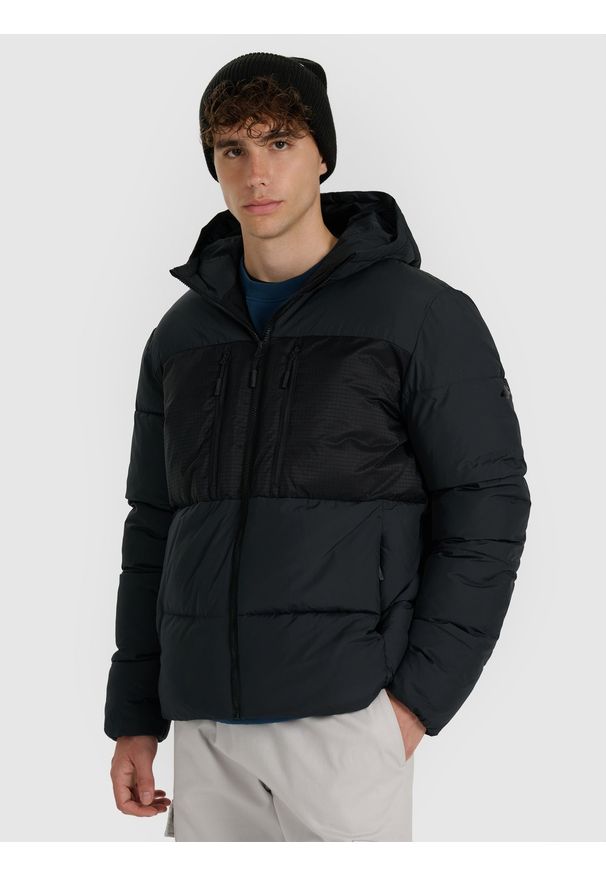 4f - 4F Kurtka puchowa z syntetycznym wypełnieniem męska - czarna S. Okazja: na co dzień. Kolor: czarny. Materiał: puch, syntetyk. Wzór: gładki. Styl: casual
