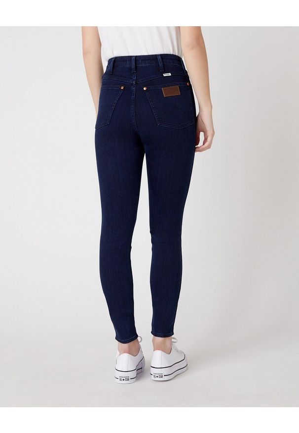Wrangler - SPODNIE DAMSKIE WRANGLER WRIGGLER INK BLUE W2H0JC22H 112128603