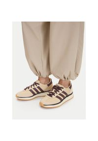 Adidas - Sneakersy adidas. Kolor: beżowy. Sport: bieganie #1