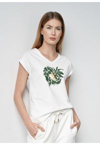 Ochnik - T-shirt damski kremowy z kwiatowym printem. Kolor: biały. Materiał: bawełna. Długość: krótkie. Wzór: kwiaty, nadruk