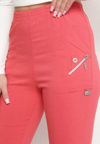 Born2be - Różowe Spodnie 3/4 z Elastyczną Gumką w Pasie i Suwakami Leazira. Okazja: na co dzień. Kolor: różowy. Styl: casual, elegancki #6