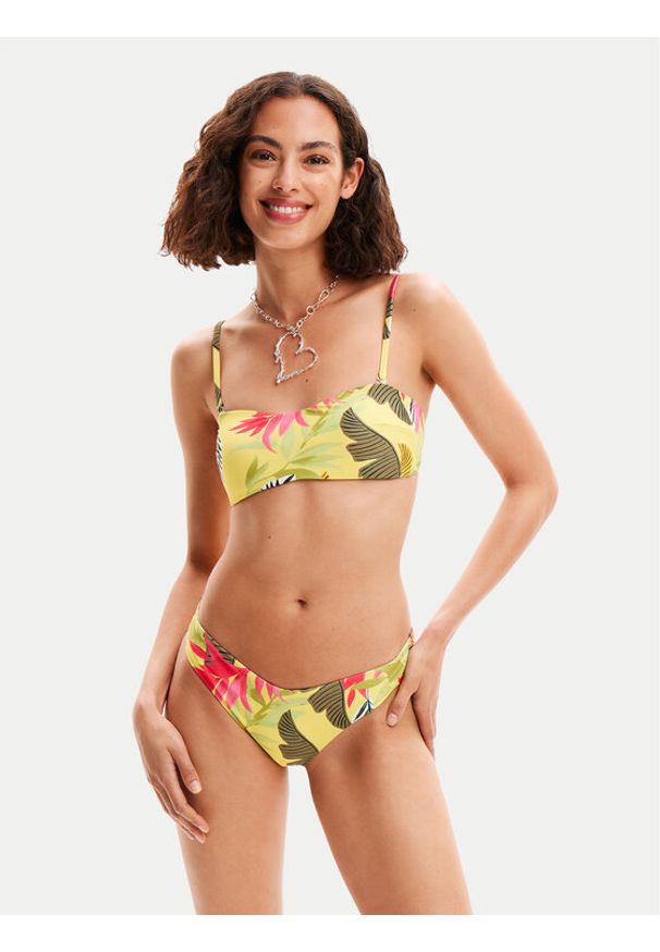 Desigual Dół od bikini Palms 24SWMK09 Żółty. Kolor: żółty. Materiał: syntetyk