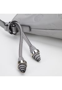 Wittchen - Damska listonoszka skórzana z monogramem i ozdobnymi chwostami. Kolor: szary. Wzór: aplikacja. Sezon: lato. Materiał: skórzane. Rozmiar: małe. Styl: klasyczny, elegancki #3