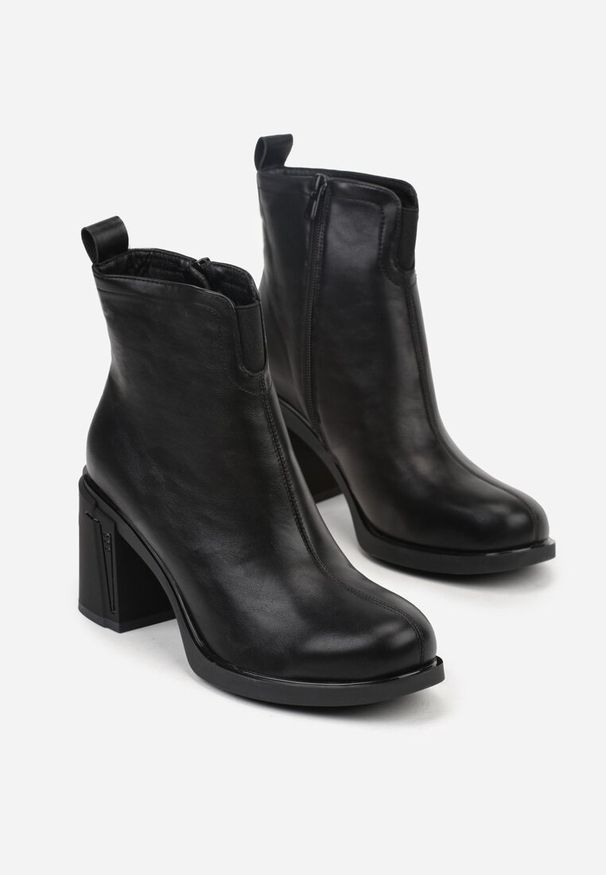 Renee - Czarne Botki VICES na Słupkowym Obcasie z Elastyczną Wstawką w Cholewce Sevea. Kolor: czarny. Materiał: jeans, skóra, koronka. Szerokość cholewki: normalna. Obcas: na obcasie. Wysokość obcasa: średni