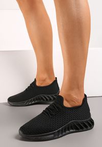 Born2be - Czarne Buty Sportowe Padima. Wysokość cholewki: przed kostkę. Nosek buta: okrągły. Kolor: czarny. Materiał: jeans, dresówka, materiał. Szerokość cholewki: normalna #1
