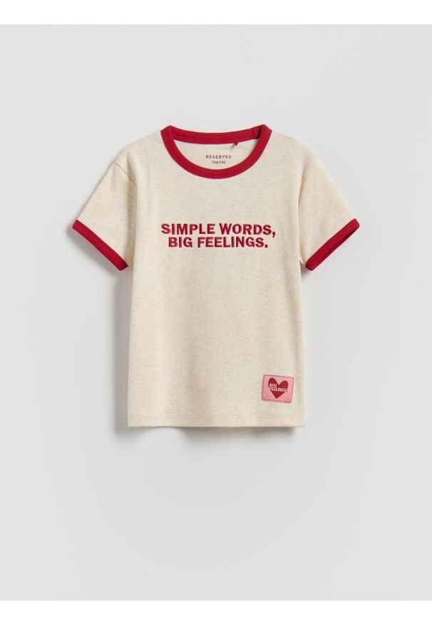 Reserved - T-shirt z haftowanym napisem - beżowy. Kolor: beżowy. Materiał: bawełna. Wzór: napisy, haft