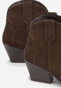 Renee - Brązowe Botki Kowbojki na Stożku ze Skóry Naturalnej Liravetta. Okazja: na co dzień. Kolor: brązowy. Materiał: skóra. Obcas: na stożku. Styl: casual, elegancki. Wysokość obcasa: średni #6