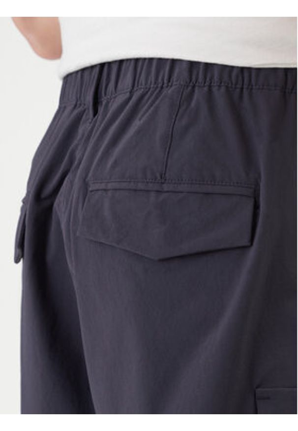 Aeronautica Militare Szorty materiałowe 261BE0277UCT04291 Granatowy Regular Fit. Kolor: niebieski. Materiał: syntetyk