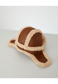RUSLAN BAGINSKIY - Brązowa czapka z kożuchem. Kolor: brązowy. Wzór: aplikacja #5
