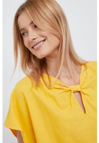 Sisley bluzka lniana damska kolor żółty gładka. Okazja: na co dzień. Kolor: żółty. Materiał: len. Długość rękawa: krótki rękaw. Długość: krótkie. Wzór: gładki. Styl: casual #5